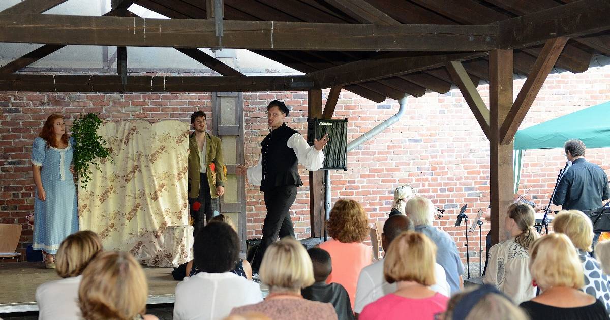 Oper im Kulturzentrum: ‘Liebestrank’ verzaubert in Sinsteden